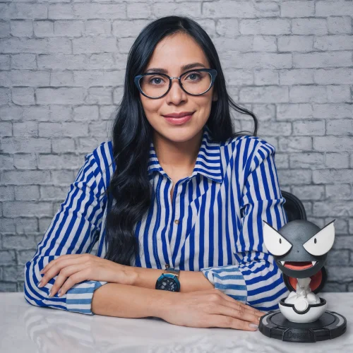 maria cliente 3d con su pokemon koffing